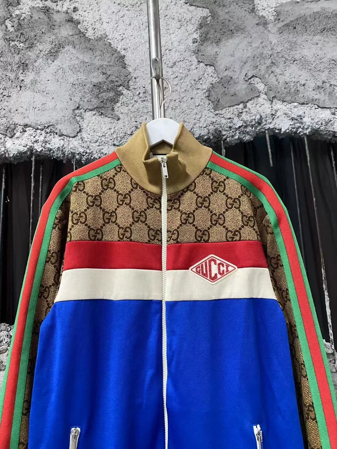 Gucci Gucci Red White Blue Monogram Jacket Size US M / EU 48-50 / 2 - 3 Thumbnail