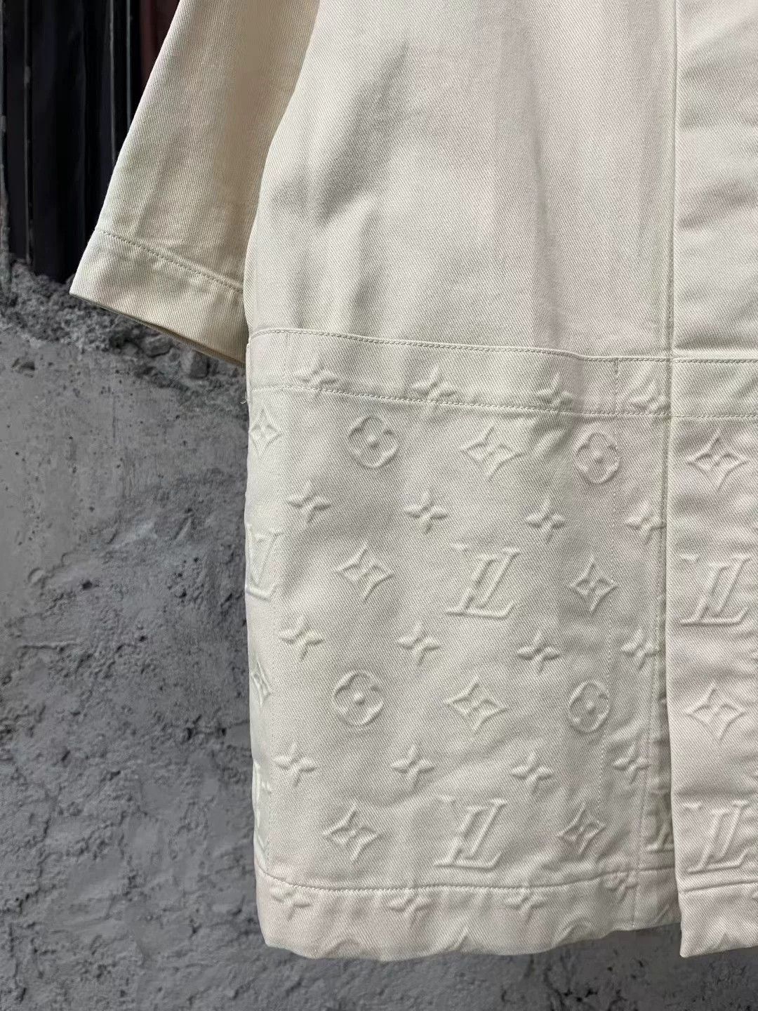 Louis Vuitton Louis Vuitton White Monogram Denim Shirt Size US L / EU 52-54 / 3 - 5 Thumbnail
