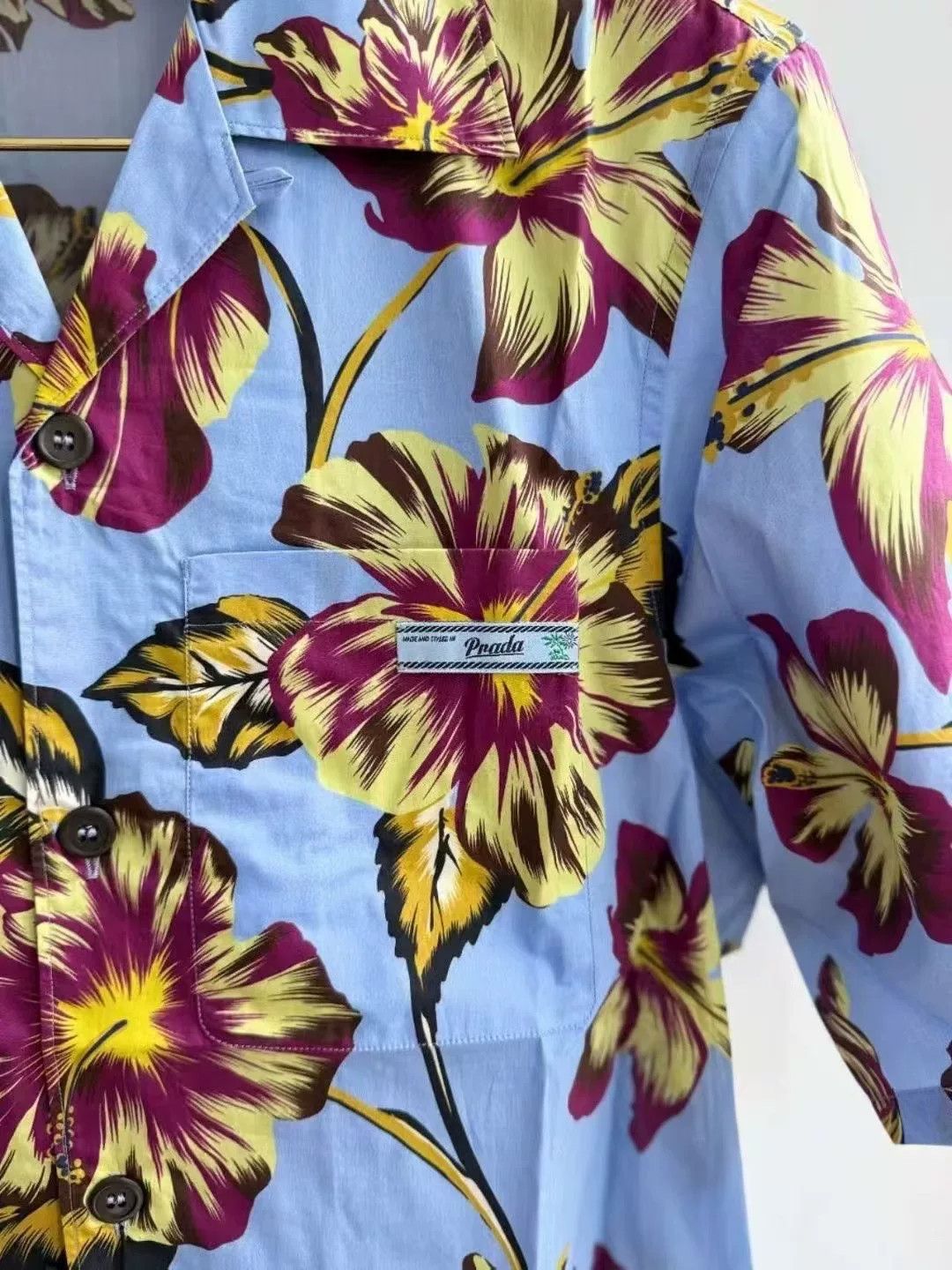 Prada Prada Floral Short-Sleeve Shirt with Logo Size US M / EU 48-50 / 2 - 4 Thumbnail