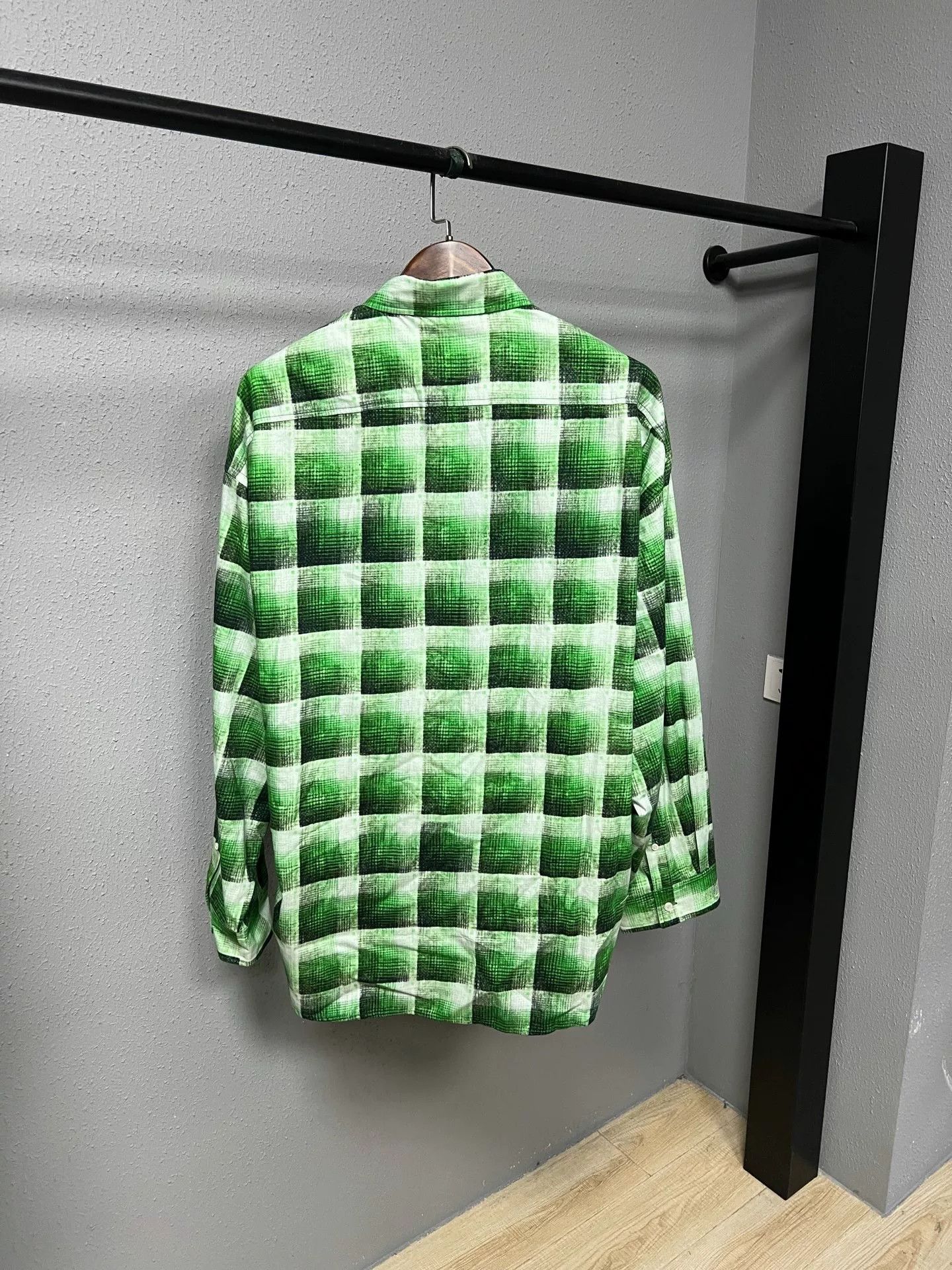 Acne Studios Acne Studios Plaid Slogan Shirt Size US M / EU 48-50 / 2 - 2 Thumbnail