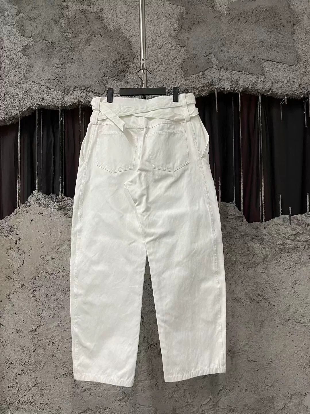 Bottega Veneta Bottega Veneta Beige Double-Belt Jeans Size US 34 / EU 50 - 2 Thumbnail
