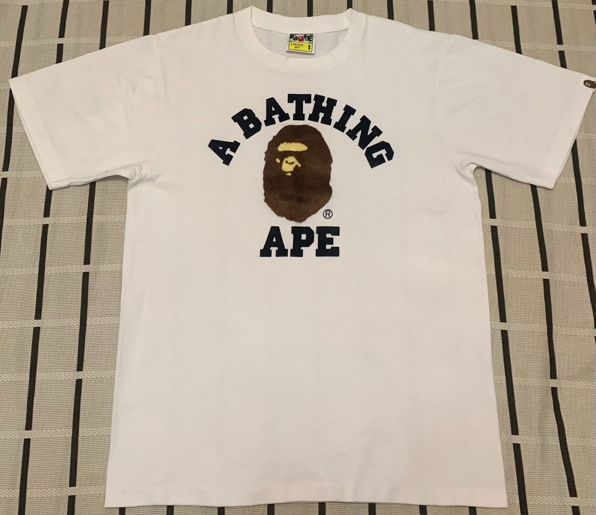 Bape Bape Ape Head T-Shirt S Men Size US S / EU 44-46 / 1 - 3 Thumbnail