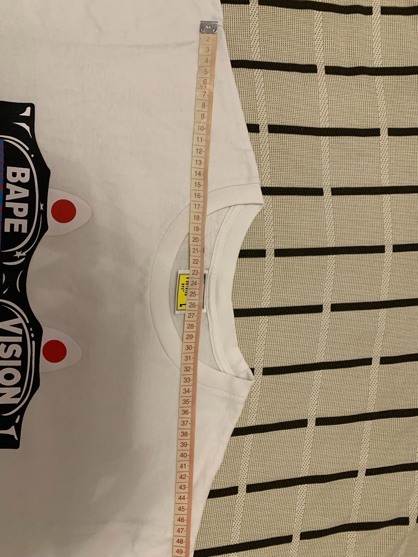 Bape Bape Shark T-Shirt L Men Size US L / EU 52-54 / 3 - 9 Thumbnail