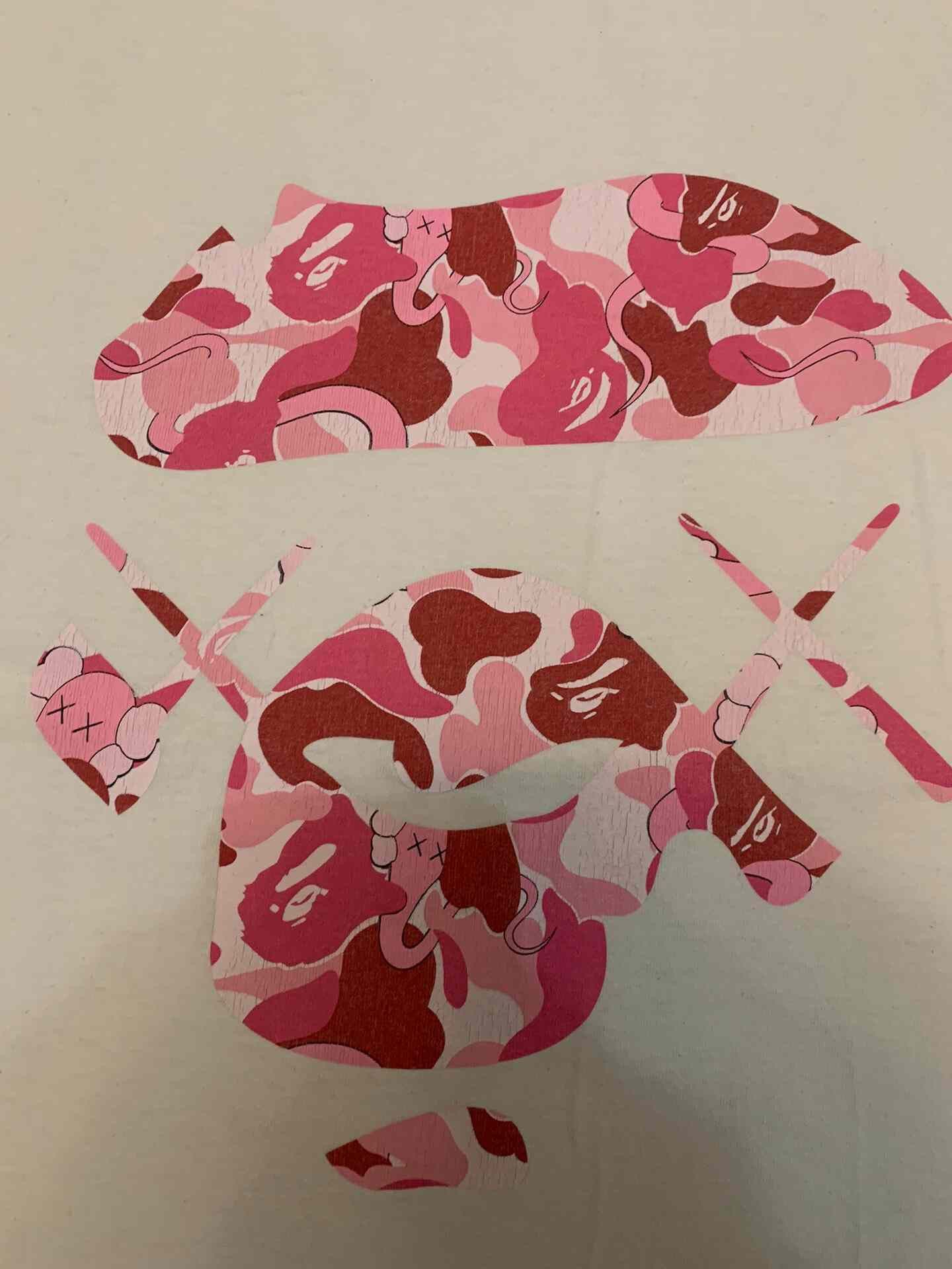 Bape Bape Collab Camo Pink T-Shirt L Men Size US L / EU 52-54 / 3 - 2 Thumbnail