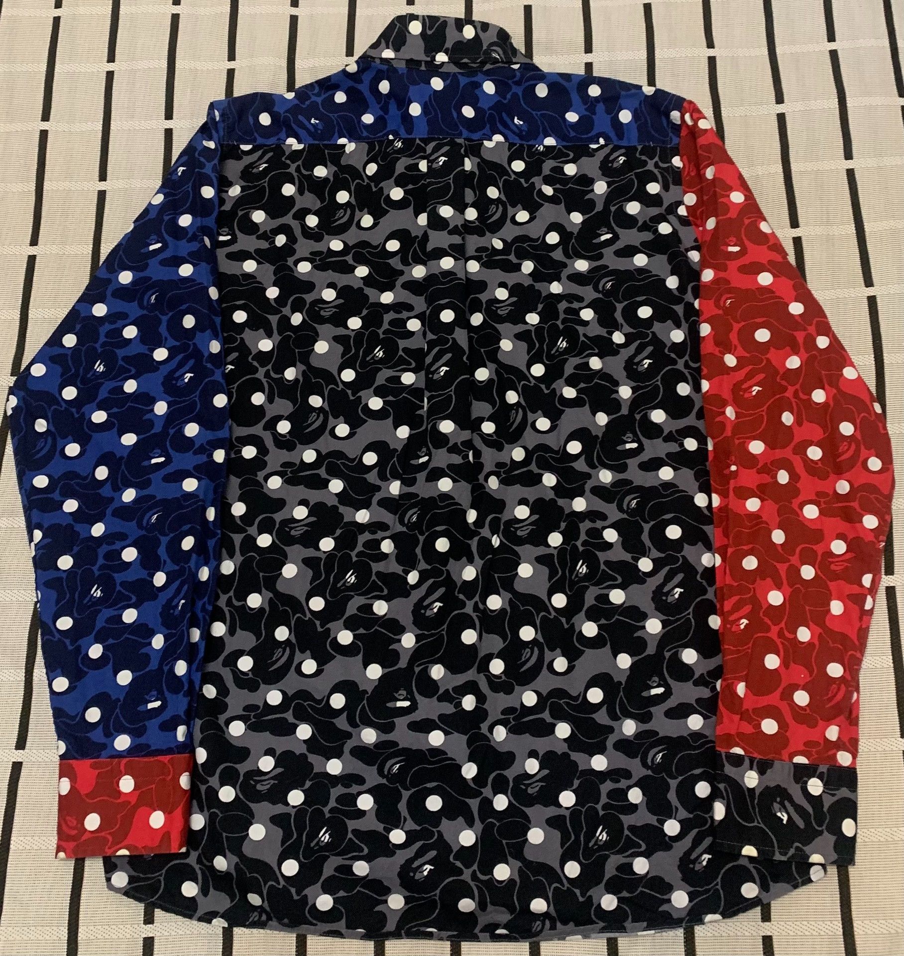 Bape Bape Camo Ape Shirt XL Men Size US XL / EU 56 / 4 - 2 Thumbnail
