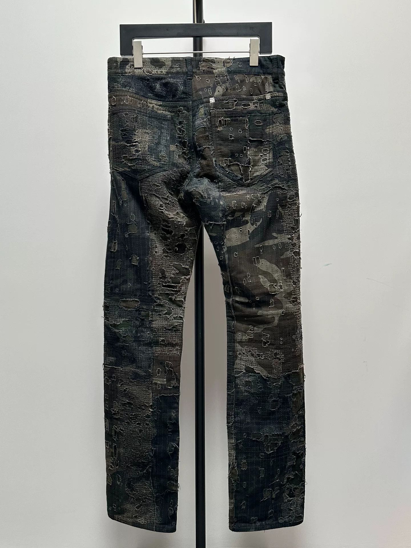 Givenchy Givenchy Boro Distressed Jeans Size US 32 / EU 48 - 2 Thumbnail