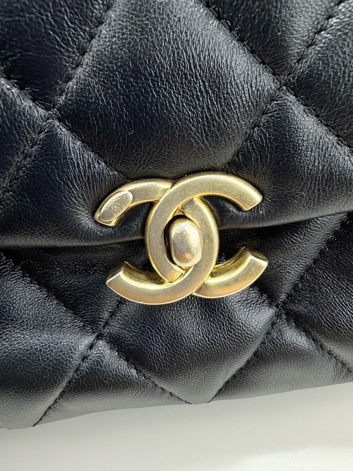 Chanel CHANEL 22S Lambskin Thick Chain Black Gold Mini Size ONE SIZE - 5 Thumbnail