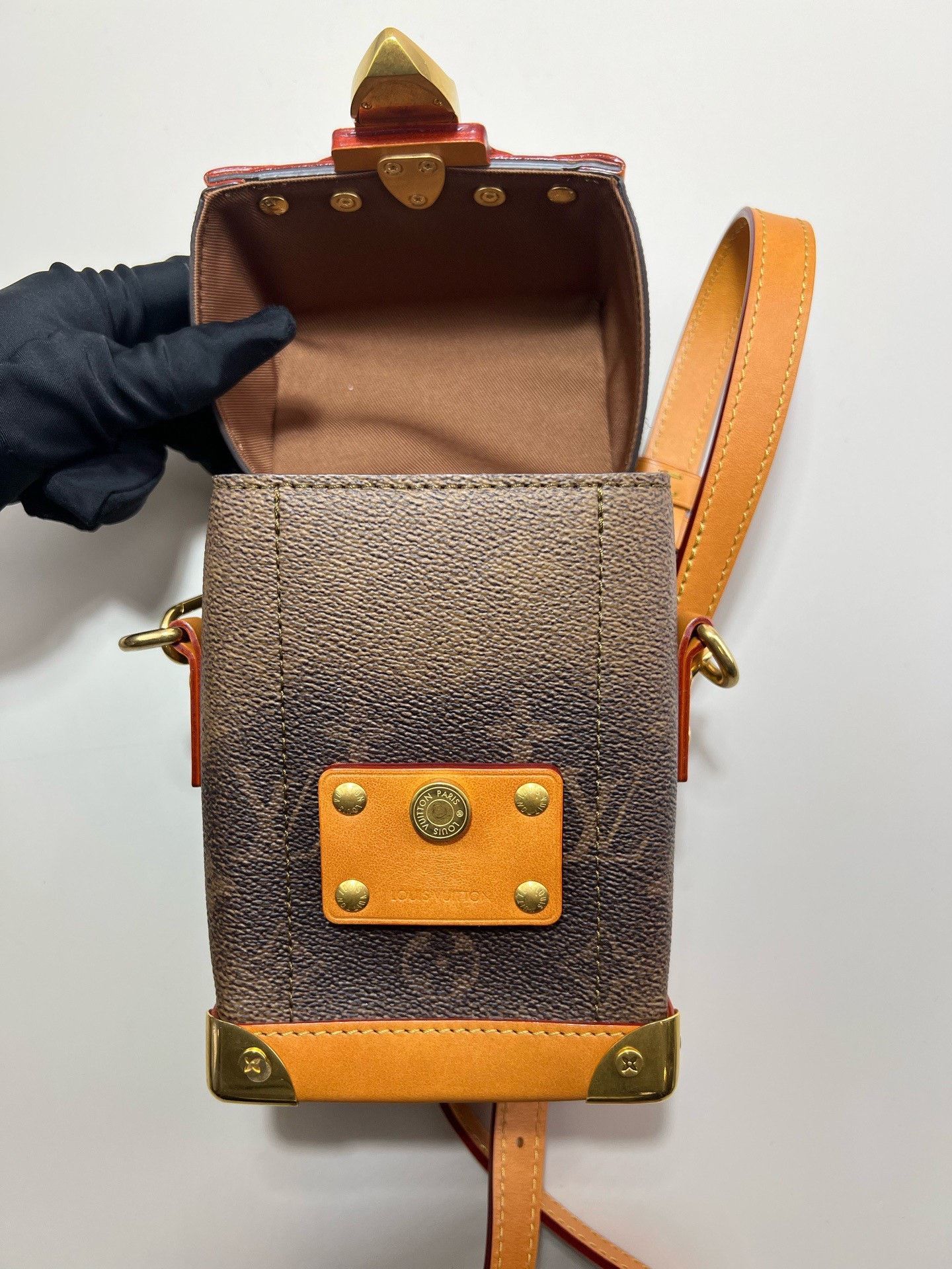 Louis Vuitton Louis Vuitton Soul Trunk Shoulder Bag Size ONE SIZE - 6 Thumbnail