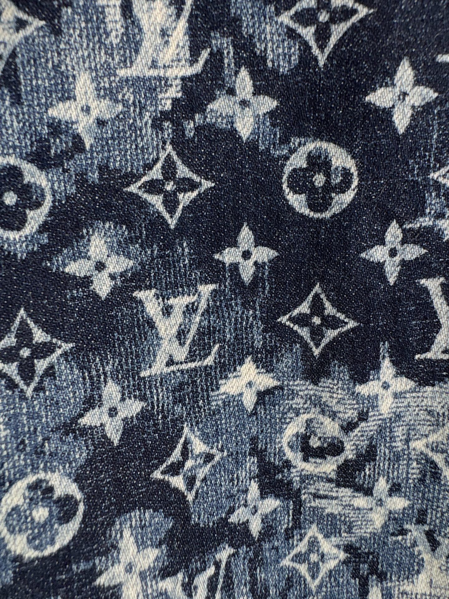 Louis Vuitton Louis Vuitton LV Logo Denim Short Sleeve Shirt Size US L / EU 52-54 / 3 - 4 Thumbnail