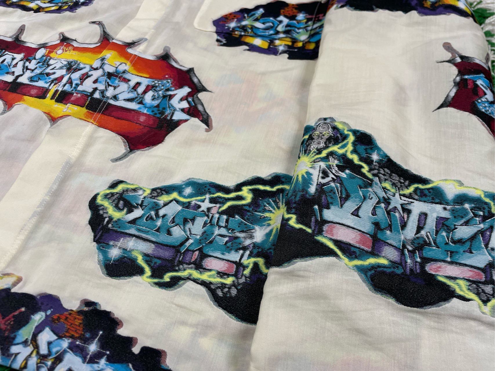Louis Vuitton Louis Vuitton Graffiti Long Sleeve Shirt Size US S / EU 44-46 / 1 - 9 Thumbnail