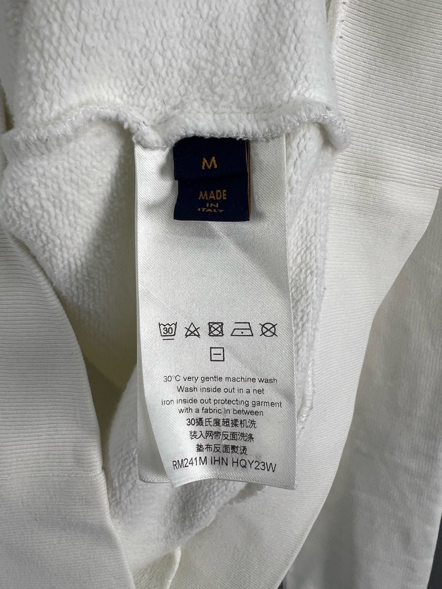 Louis Vuitton LV Letter Print Long-Sleeve Sweatshirt Size US M / EU 48-50 / 2 - 4 Thumbnail