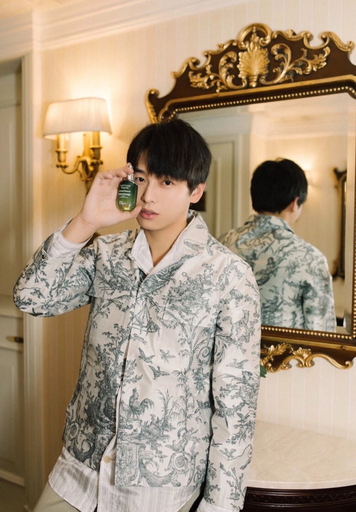 Dior DIOR Gray Embroidered Fake Two-Piece Shirt Jacket Size US M / EU 48-50 / 2 - 7 Thumbnail