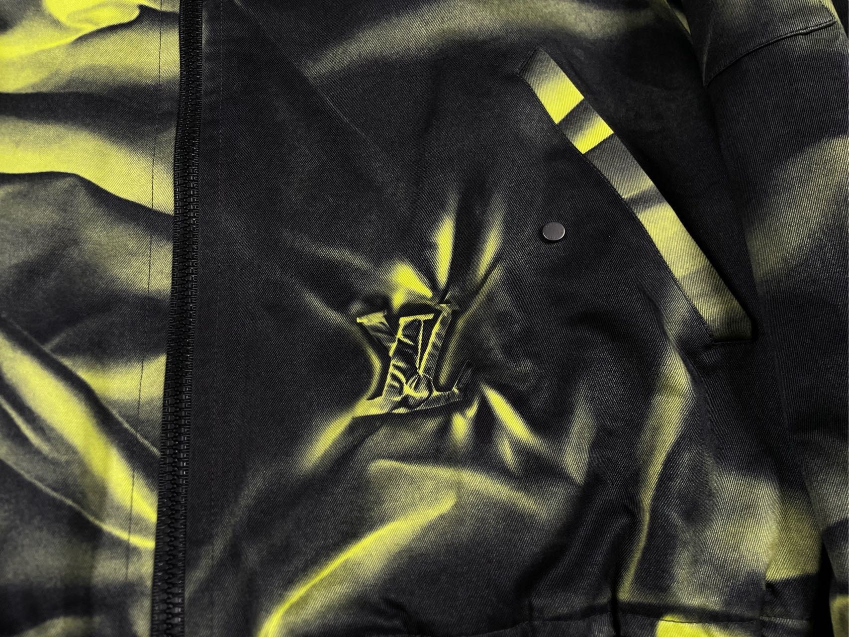 Louis Vuitton Louis Vuitton LV3D Monogram Logo Jacket Size US S / EU 44-46 / 1 - 4 Thumbnail