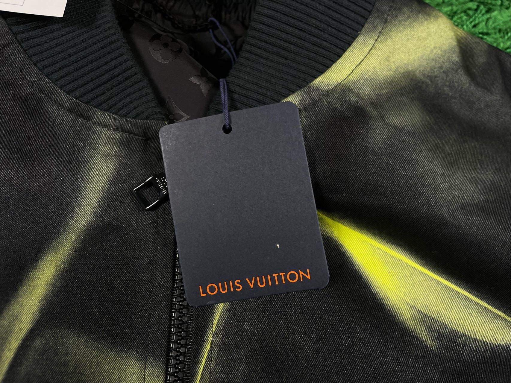 Louis Vuitton Louis Vuitton LV3D Monogram Logo Jacket Size US S / EU 44-46 / 1 - 7 Thumbnail