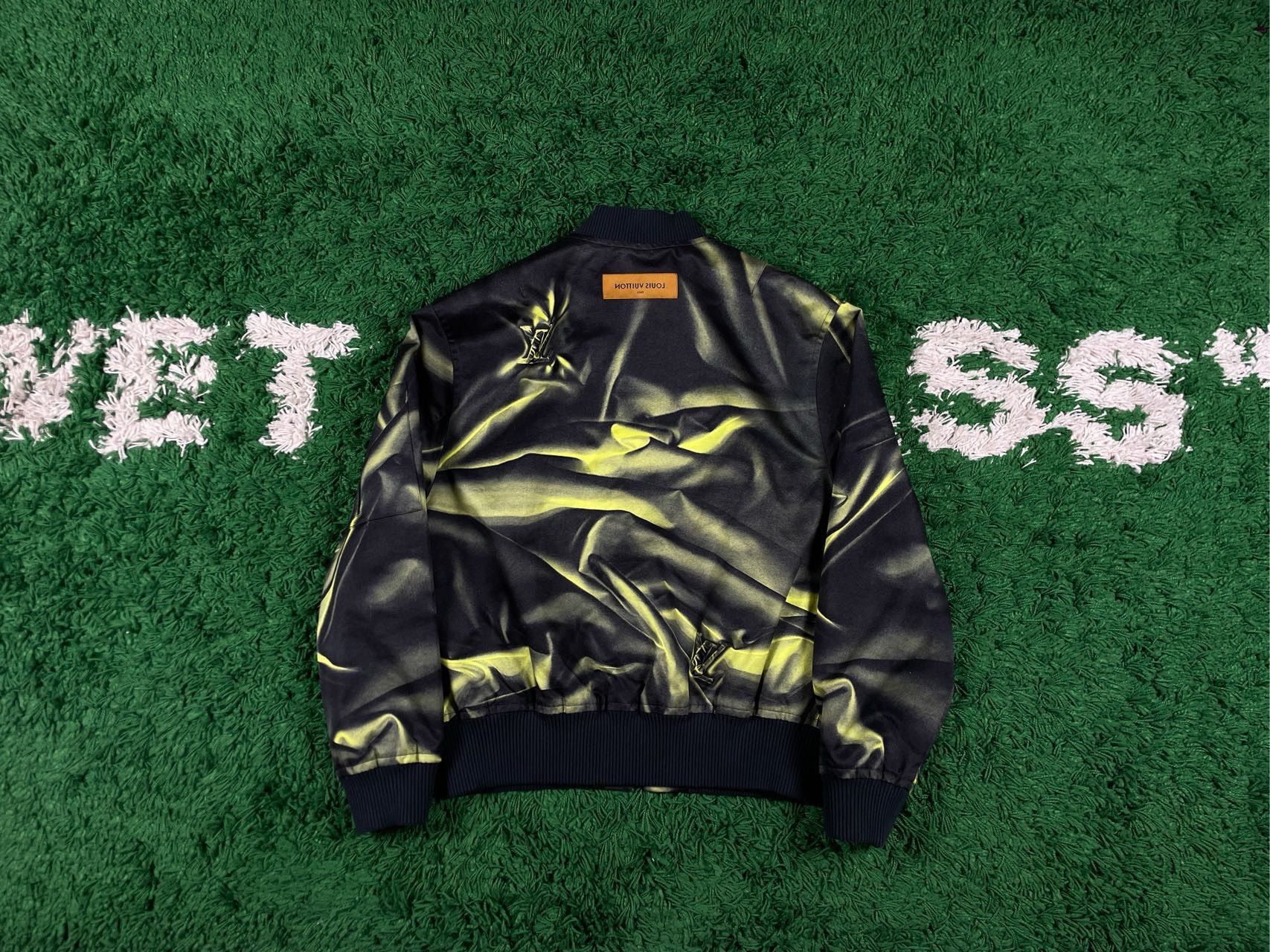 Louis Vuitton Louis Vuitton LV3D Monogram Logo Jacket Size US S / EU 44-46 / 1 - 2 Thumbnail