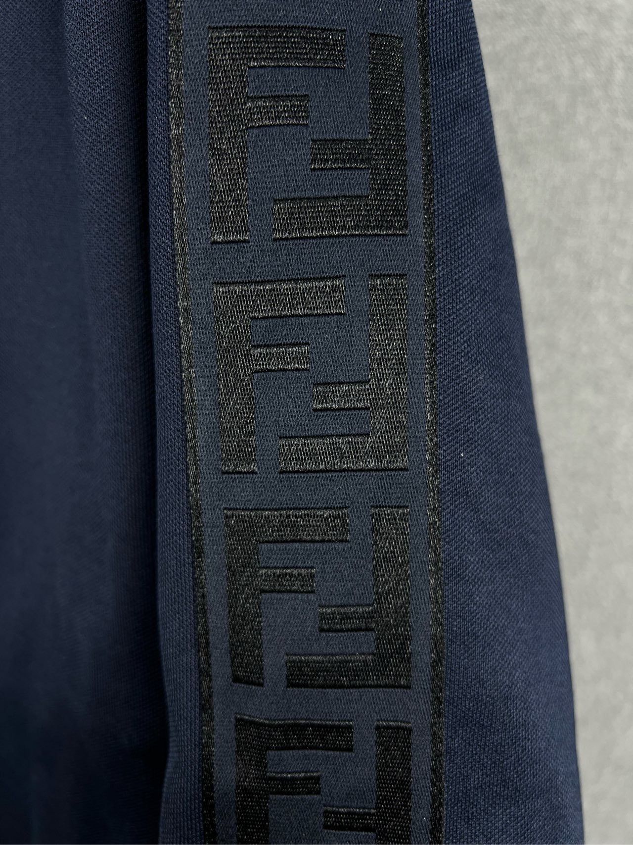 Fendi FENDI Monogram Full Logo Reversible Jacket Size XS / US 0-2 / IT 36-38 - 4 Thumbnail