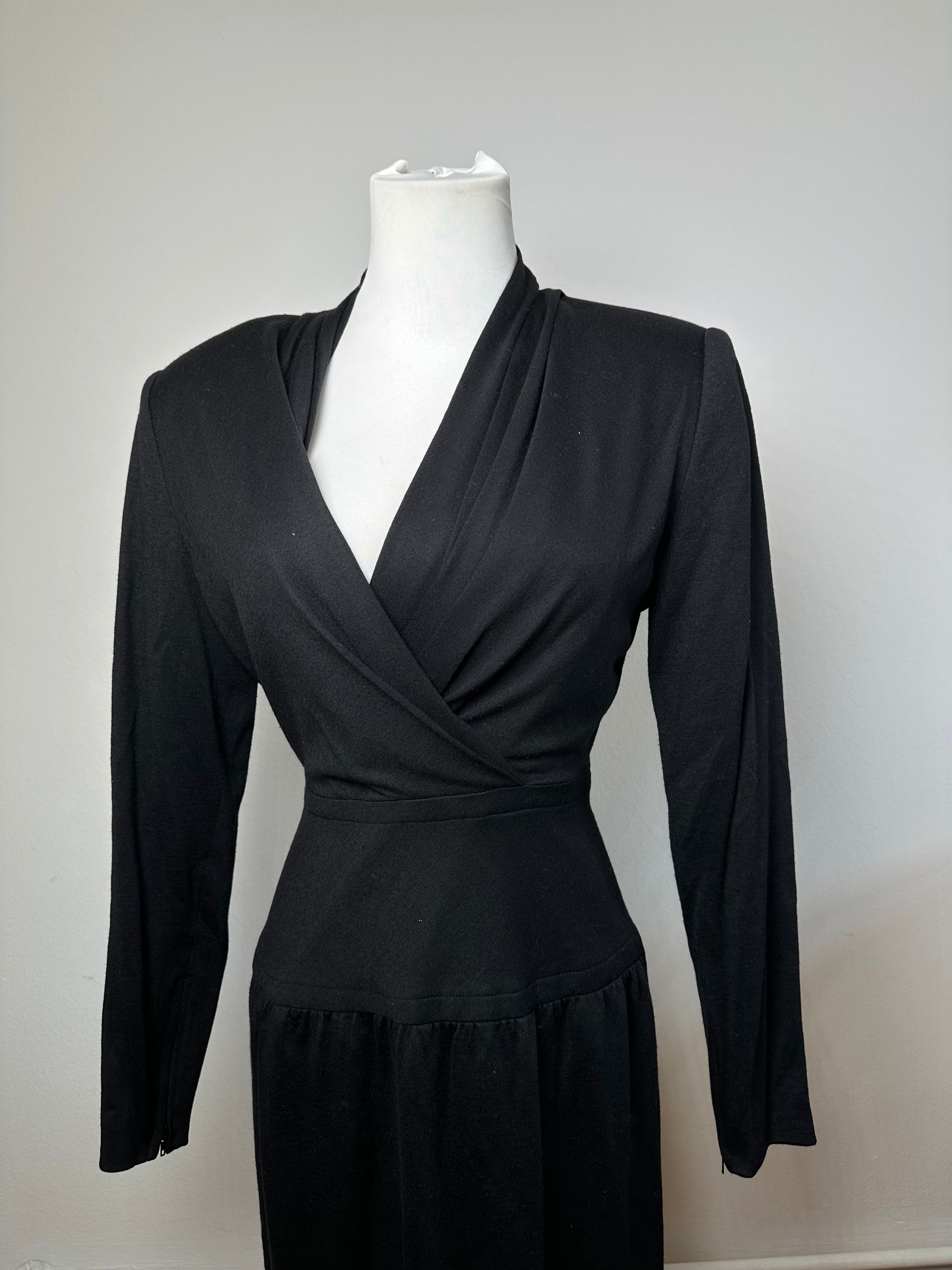Givenchy Vintage Wool Dress M Black Size S / US 4 / IT 40 - 14 Thumbnail