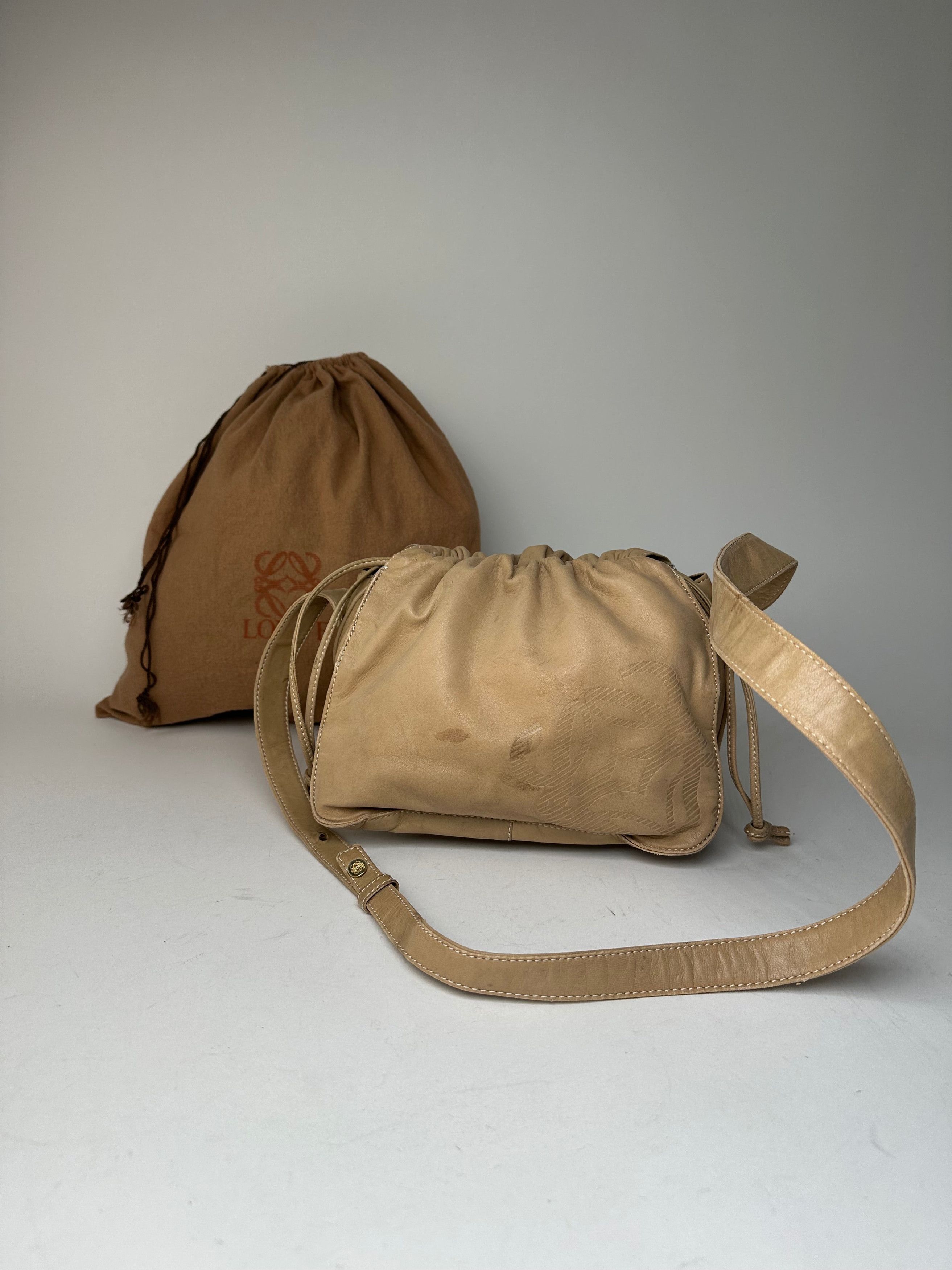 Loewe Vintage Madrid Leather Shoulder Bag Beige Size ONE SIZE - 7 Thumbnail