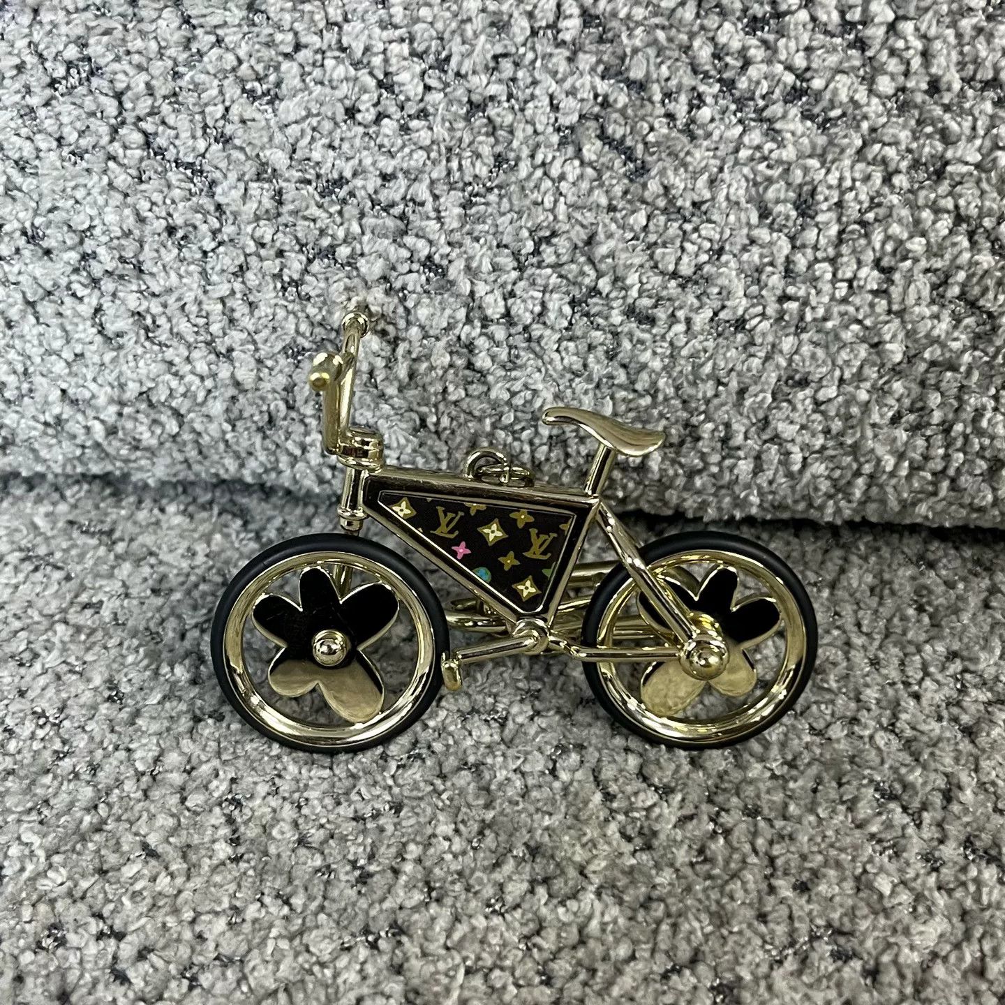 Louis Vuitton Louis Vuitton Gold Bicycle Charm Size ONE SIZE - 3 Thumbnail