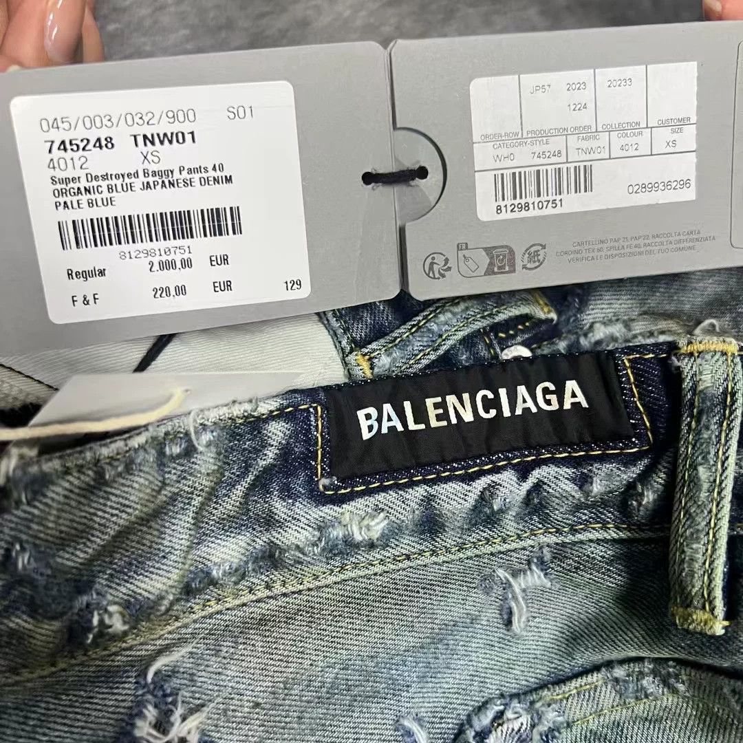 Balenciaga Balenciaga Blue Washed Distressed Jeans Size 24" / US 00 / IT 34 - 4 Thumbnail