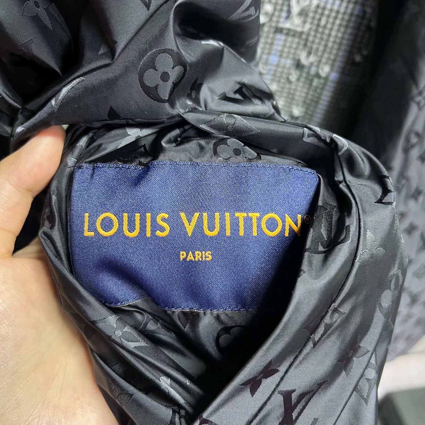 Louis Vuitton Louis Vuitton 2026 Double-Sided Raindrop Print Jacket Size US L / EU 52-54 / 3 - 2 Thumbnail