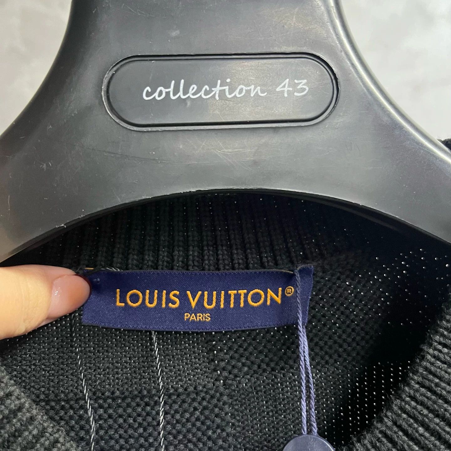 Louis Vuitton Louis Vuitton Black Checkered Crewneck Knit Size US L / EU 52-54 / 3 - 2 Thumbnail