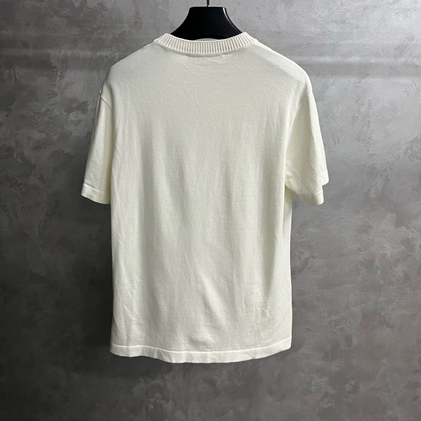 Louis Vuitton Louis Vuitton 25 Solid Print Round Neck T-shirt Size US S / EU 44-46 / 1 - 5 Thumbnail