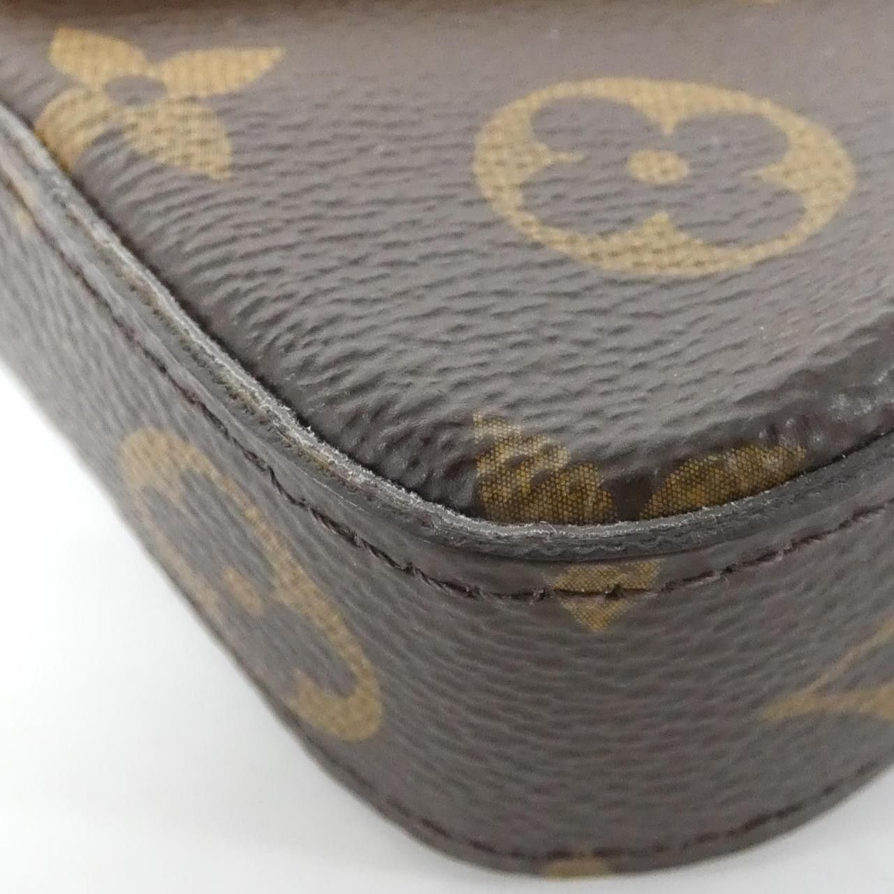Louis Vuitton Louis Vuitton Louis Vuitton Pochette Felicie Monogram Shoulder Bag Textile Shoulder Bag M62415 DUTY FREE for USA Size ONE SIZE - 3 Thumbnail