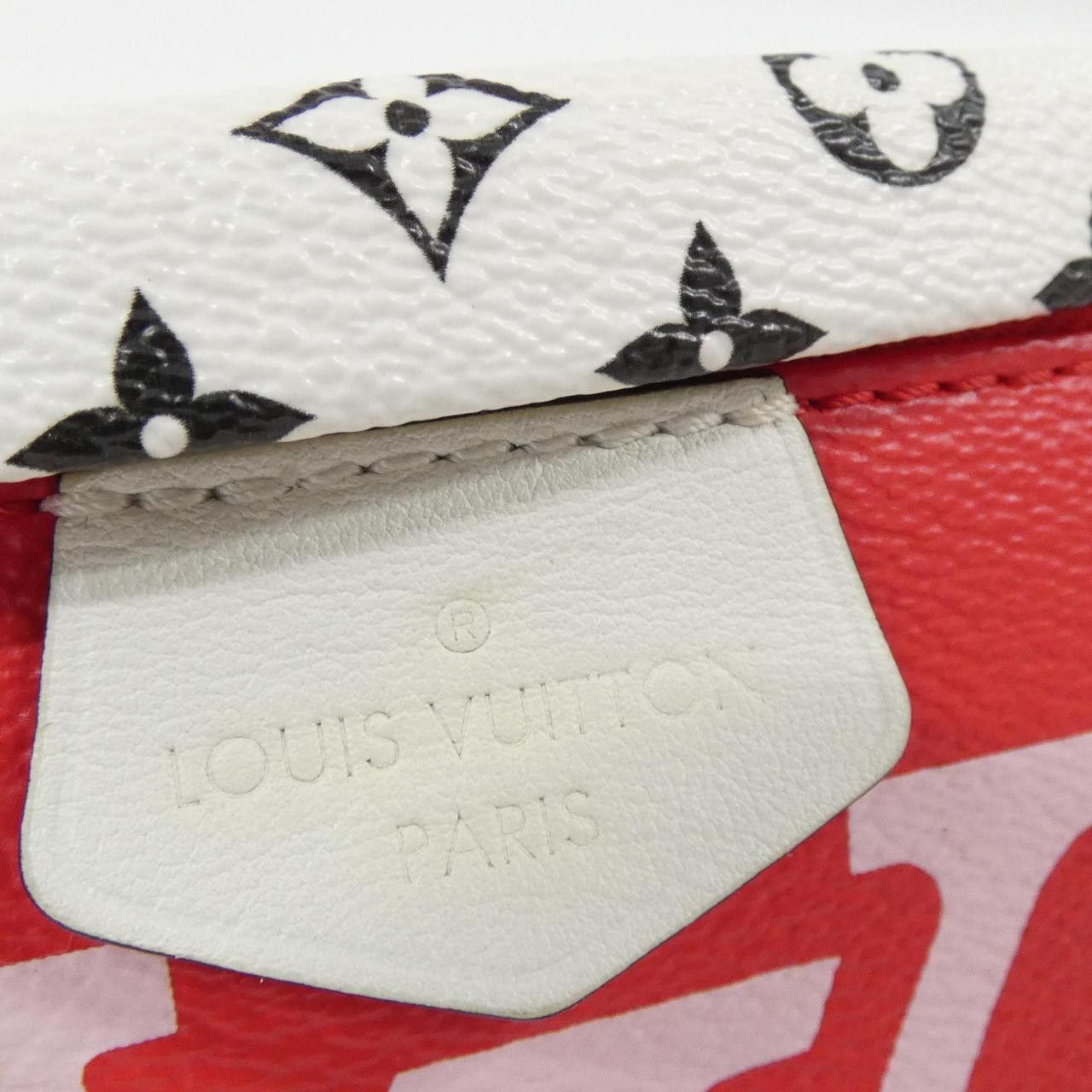 Louis Vuitton Louis Vuitton Louis Vuitton Monogram Giant Bumbag Textile Shoulder Bag M44575 DUTY FREE for USA Size ONE SIZE - 4 Thumbnail