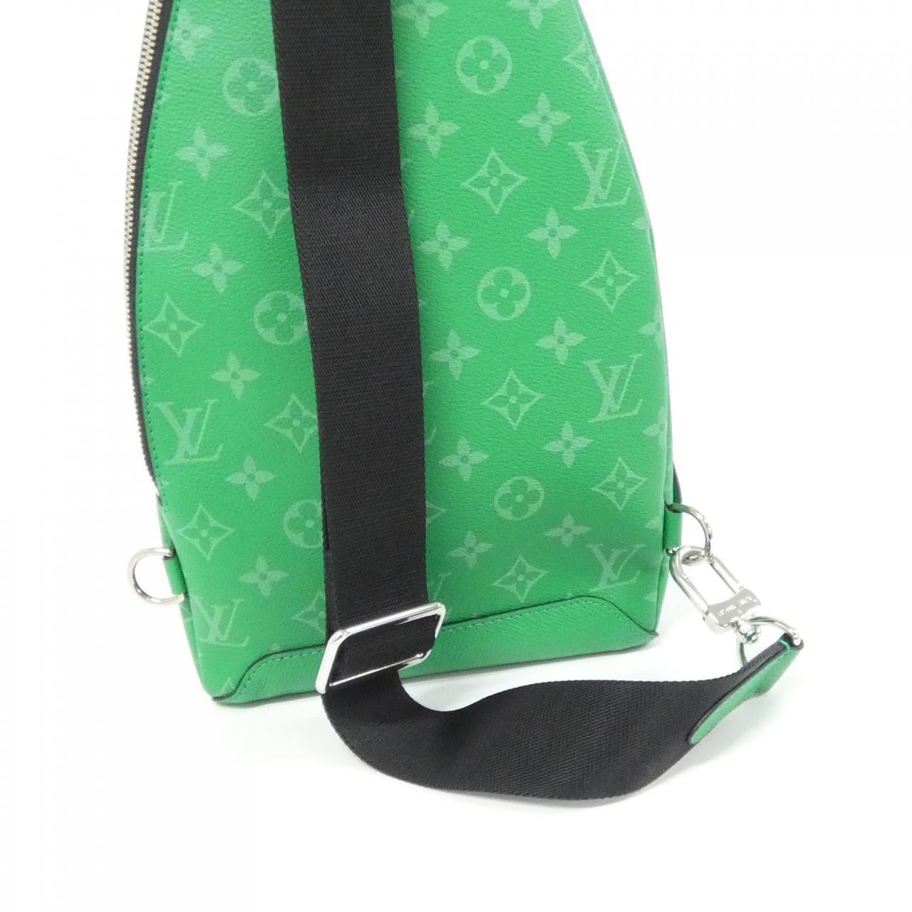 Louis Vuitton Louis Vuitton Louis Vuitton Taiga Rama Duo Slingback Bag Leather Crossbody Bag M31000 DUTY FREE for USA Size ONE SIZE - 6 Thumbnail