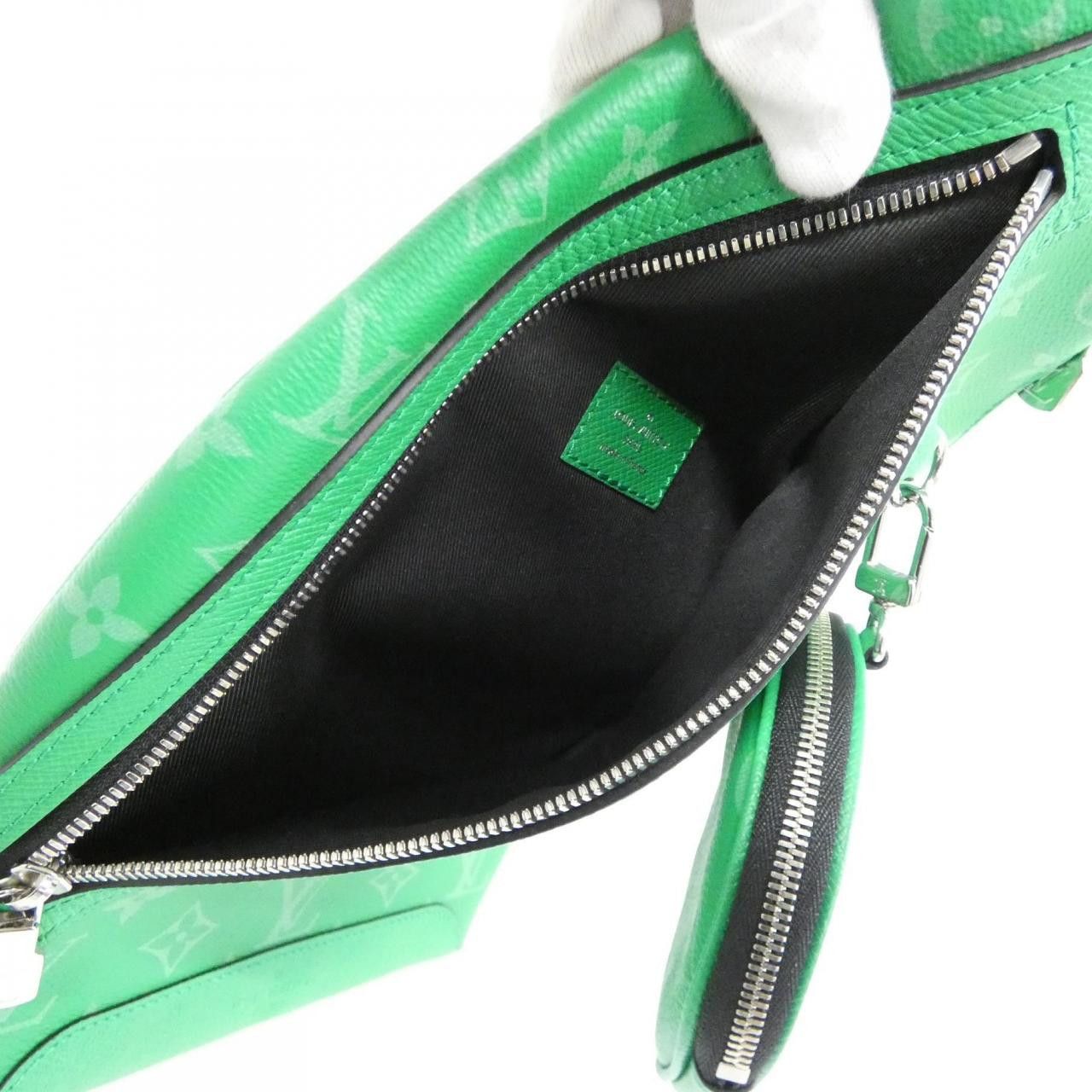 Louis Vuitton Louis Vuitton Louis Vuitton Taiga Rama Duo Slingback Bag Leather Crossbody Bag M31000 DUTY FREE for USA Size ONE SIZE - 7 Thumbnail