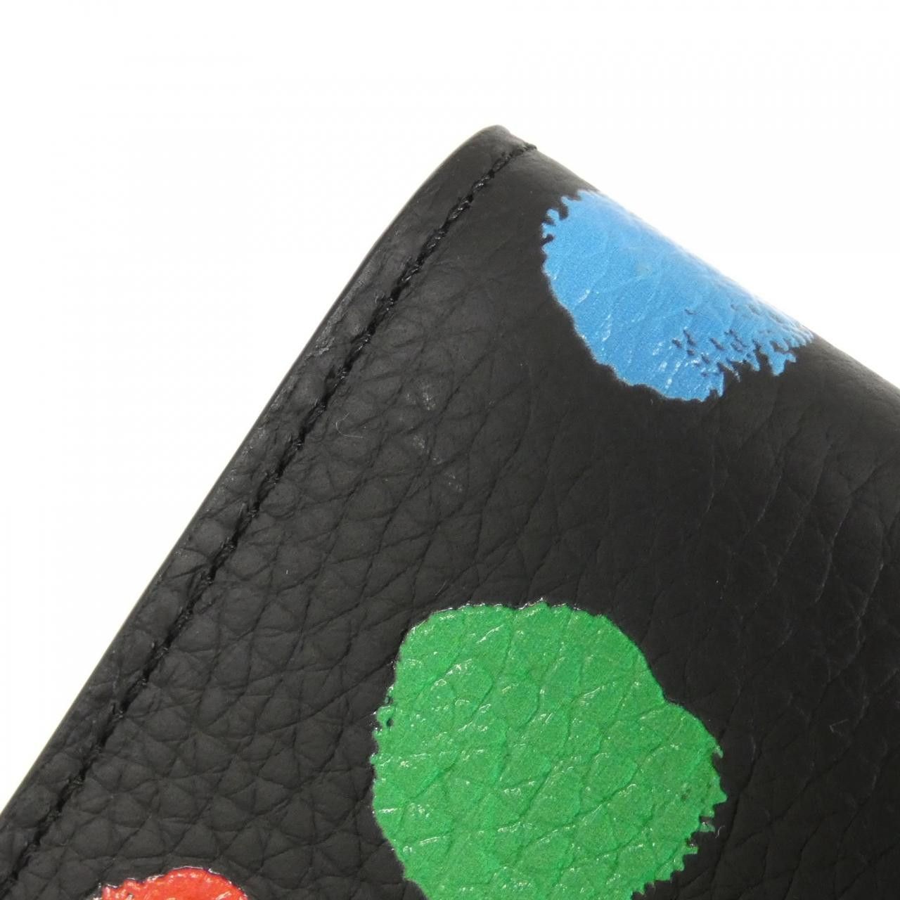 Louis Vuitton Louis Vuitton Louis Vuitton Capucines Compact Taurillon Wallet Leather Short Wallet M81963 DUTY FREE for USA Size ONE SIZE - 4 Thumbnail