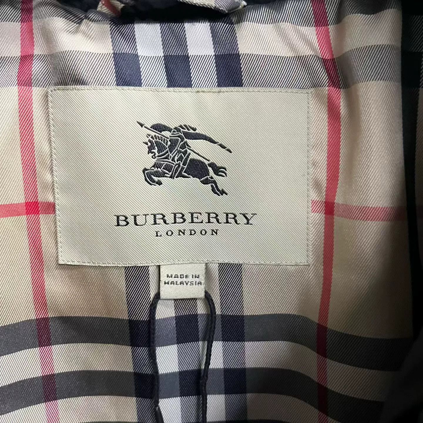 Burberry Burberry Detachable Hood Down Jacket Size XS / US 0-2 / IT 36-38 - 3 Thumbnail