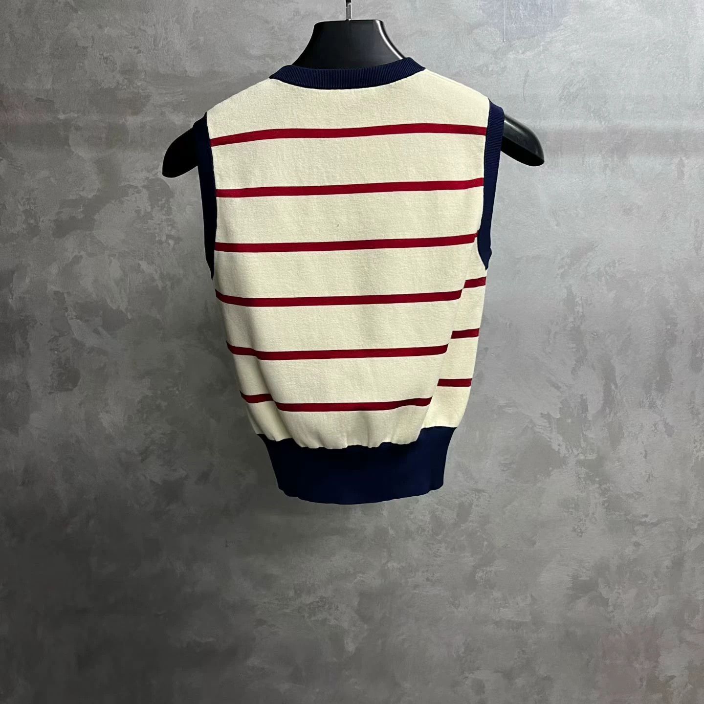 Louis Vuitton Louis Vuitton Striped Sleeveless Knit Top Size XS / US 0-2 / IT 36-38 - 2 Thumbnail