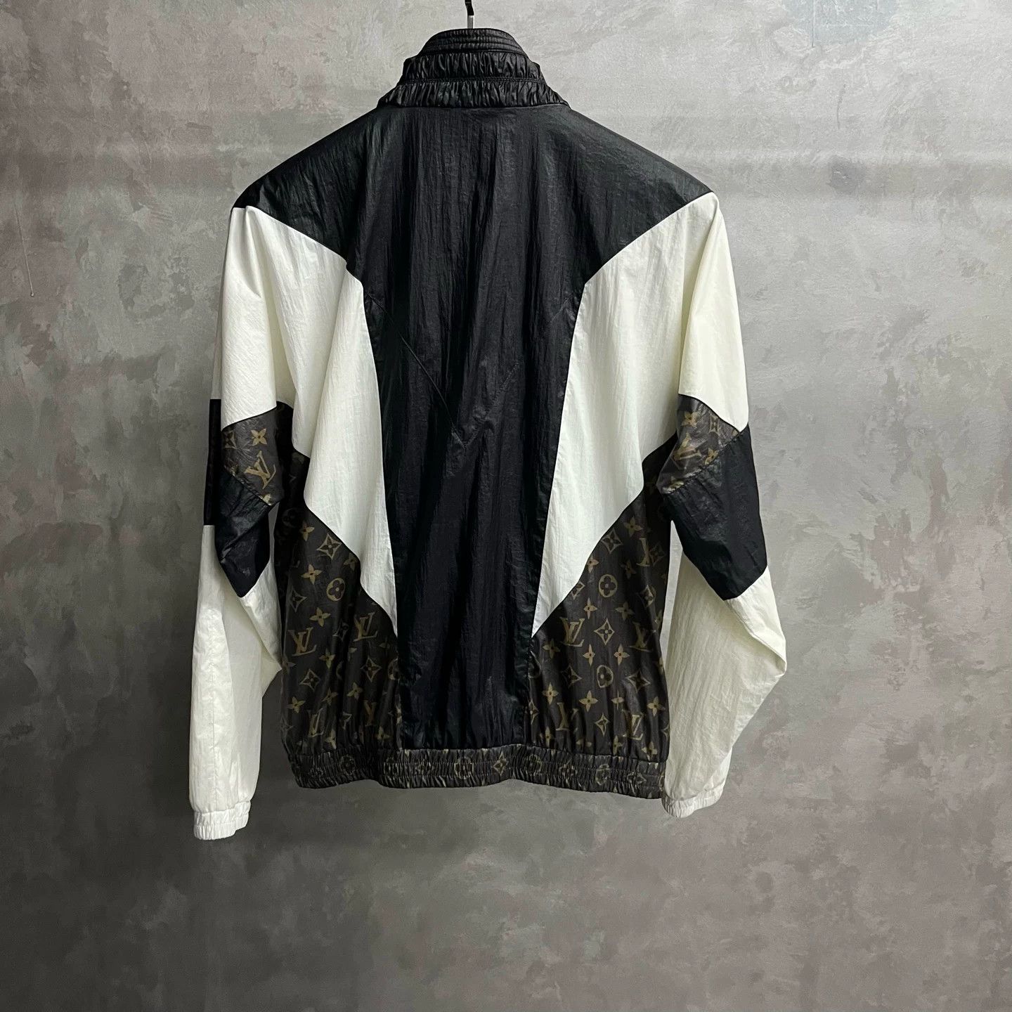 Louis Vuitton Louis Vuitton 24 Black Color Block Zip Jacket Size XXS / US 00 / IT 34 - 5 Thumbnail