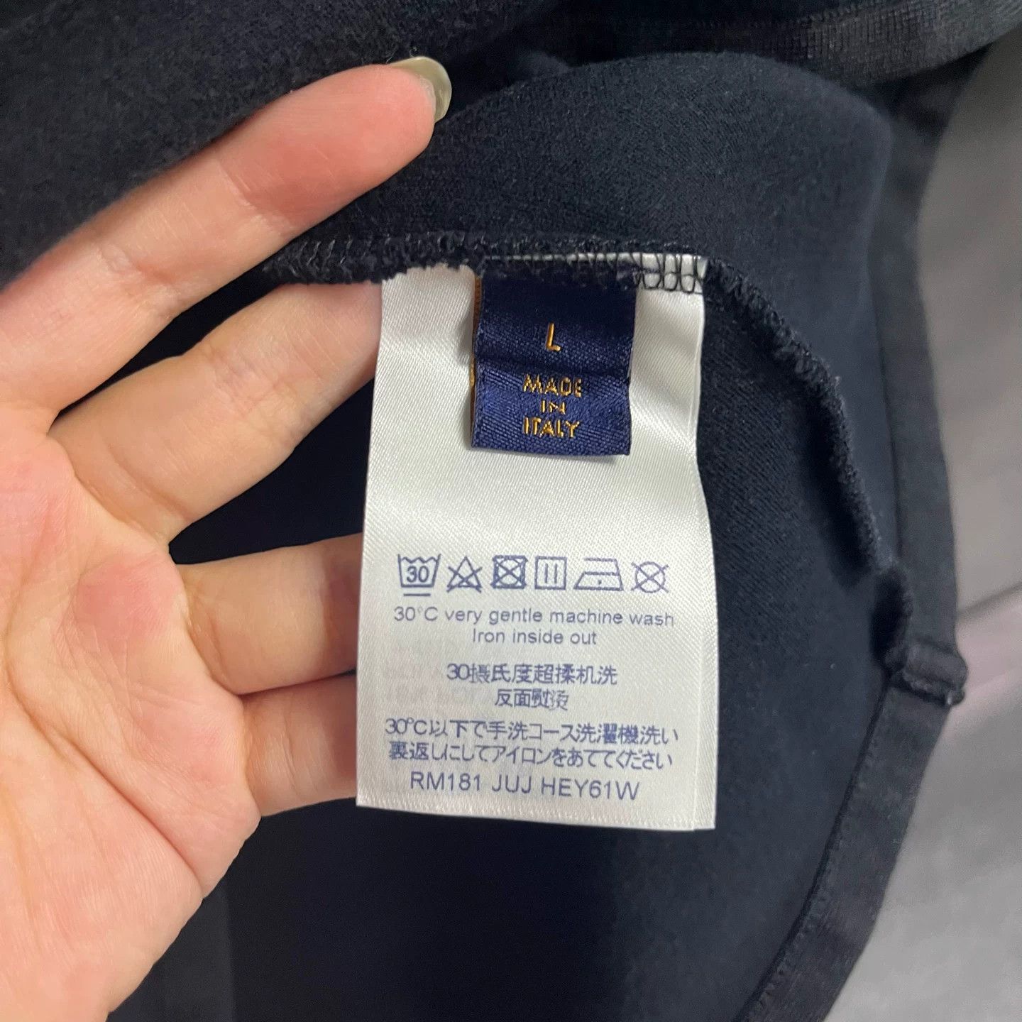 Louis Vuitton Louis Vuitton Classic Black Logo Crewneck Sweatshirt Size US L / EU 52-54 / 3 - 4 Thumbnail