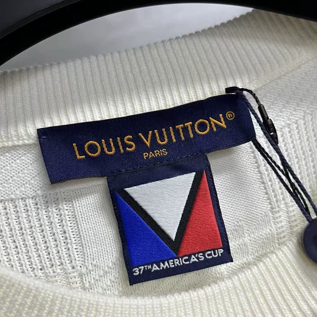 Louis Vuitton Louis Vuitton 2024 White Letter Jacquard T-shirt Size US L / EU 52-54 / 3 - 2 Thumbnail