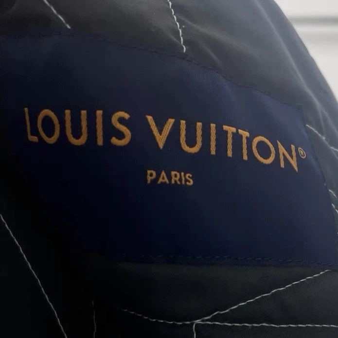Louis Vuitton Louis Vuitton Houndstooth Zip Hooded Jacket Size US S / EU 44-46 / 1 - 5 Thumbnail