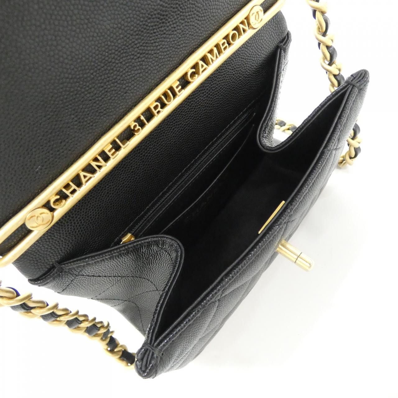 Chanel Chanel Chanel Caviar Skin Shoulder Bag Leather Crossbody Bag AS4472 DUTY FREE for USA Size ONE SIZE - 6 Thumbnail