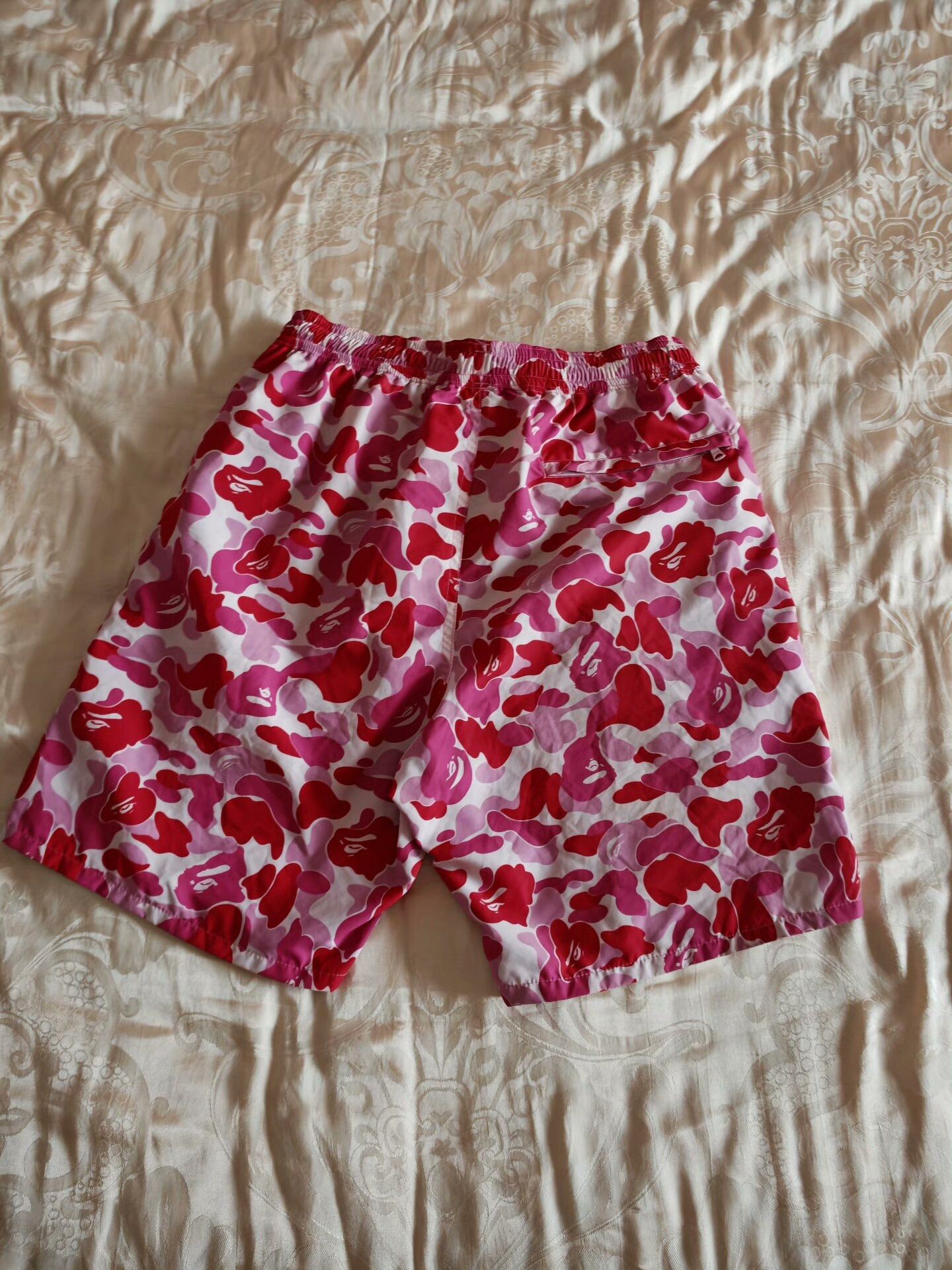 Bape Bape Camo Pink Shorts S Men Size US 30 / EU 46 - 2 Thumbnail
