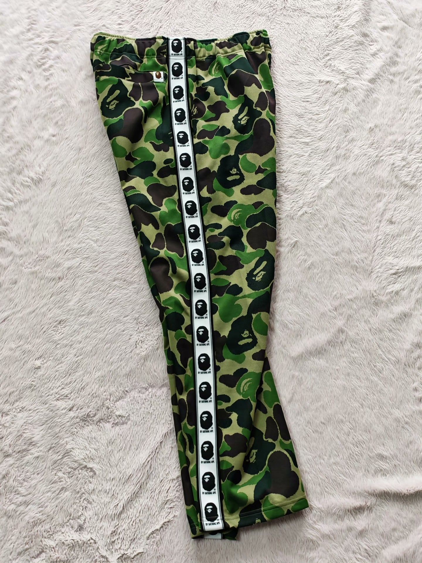Bape Bape Green Casual Pants L Men Size US 34 / EU 50 - 2 Thumbnail
