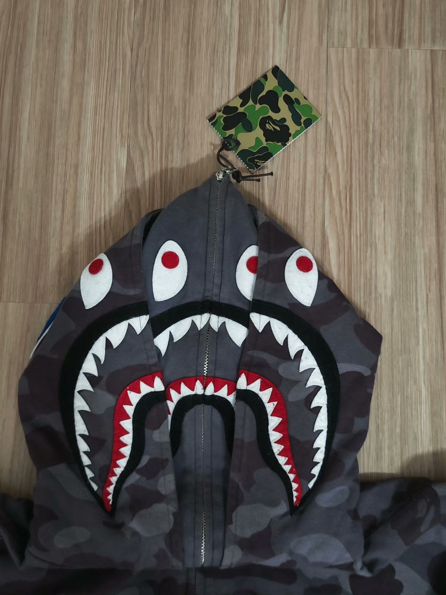 Bape Bape Shark Camo Purple Light Jacket L Men Size US L / EU 52-54 / 3 - 3 Thumbnail