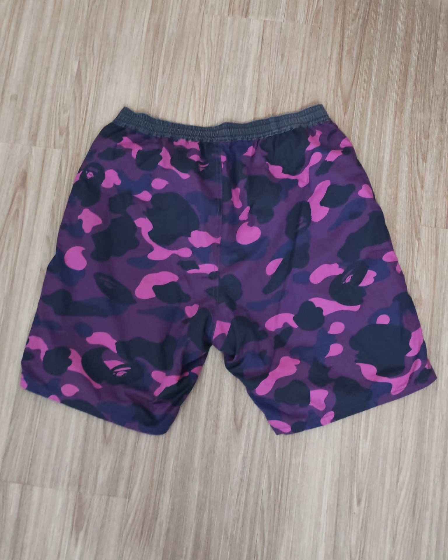 Bape Bape Retro Camo Purple Shorts L Men Size US 34 / EU 50 - 2 Thumbnail