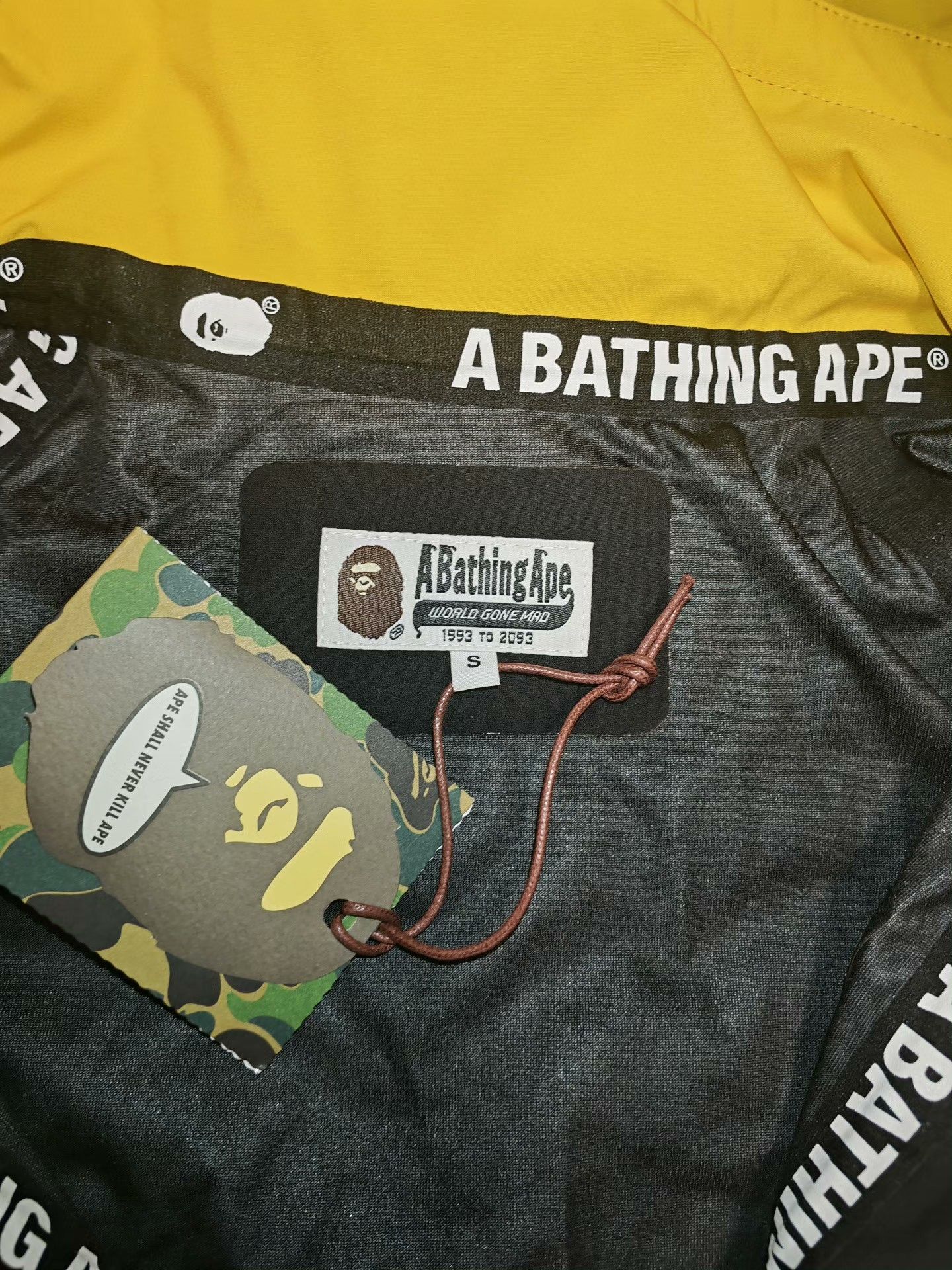 Bape Bape Multi Light Jacket S Men Size US S / EU 44-46 / 1 - 4 Thumbnail