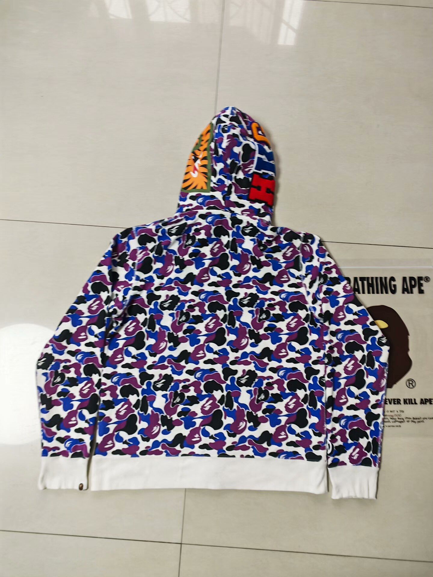 Bape Bape Multi Hoodie XL Men Size US XL / EU 56 / 4 - 2 Thumbnail