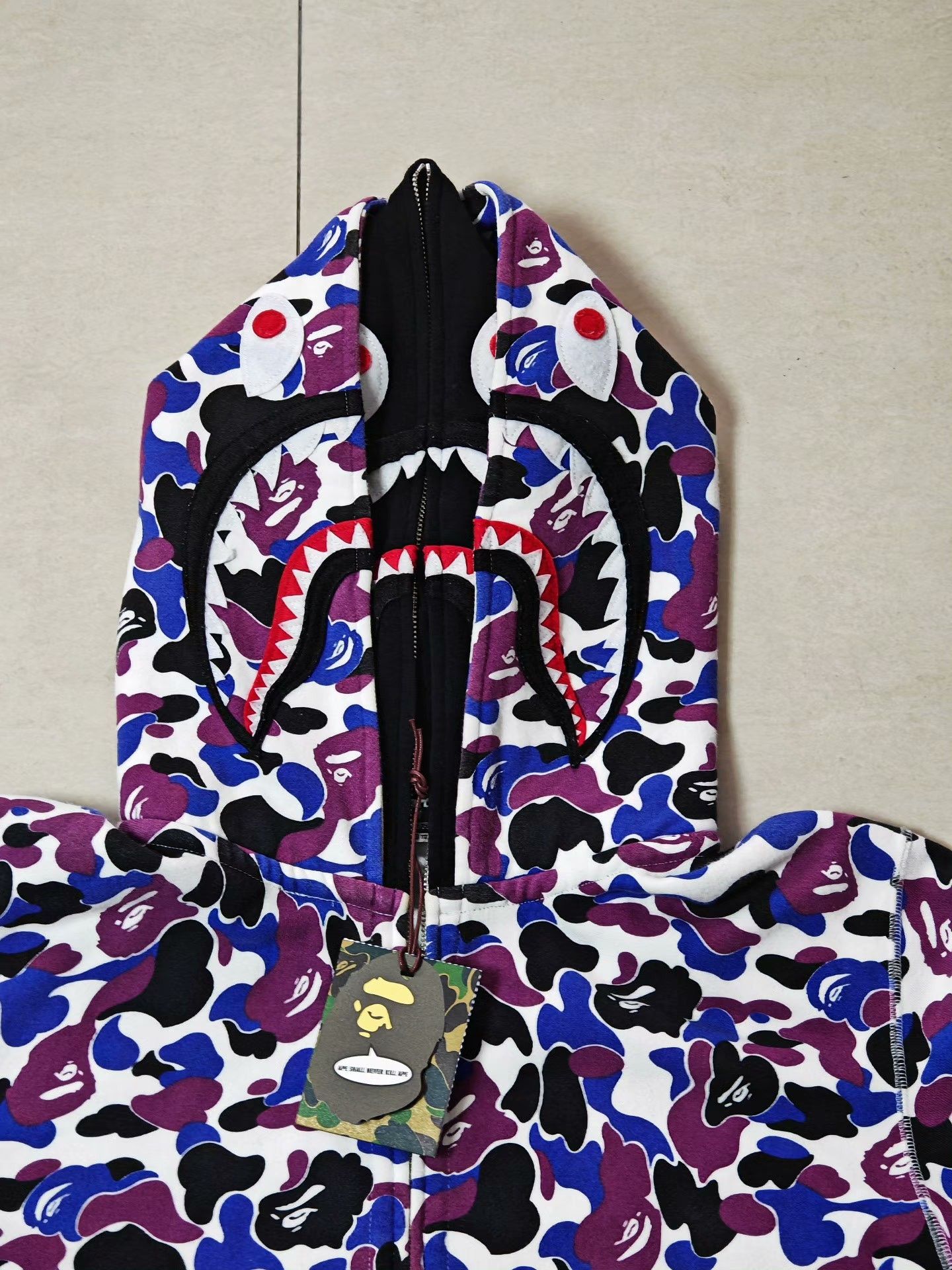 Bape Bape Multi Hoodie XL Men Size US XL / EU 56 / 4 - 3 Thumbnail