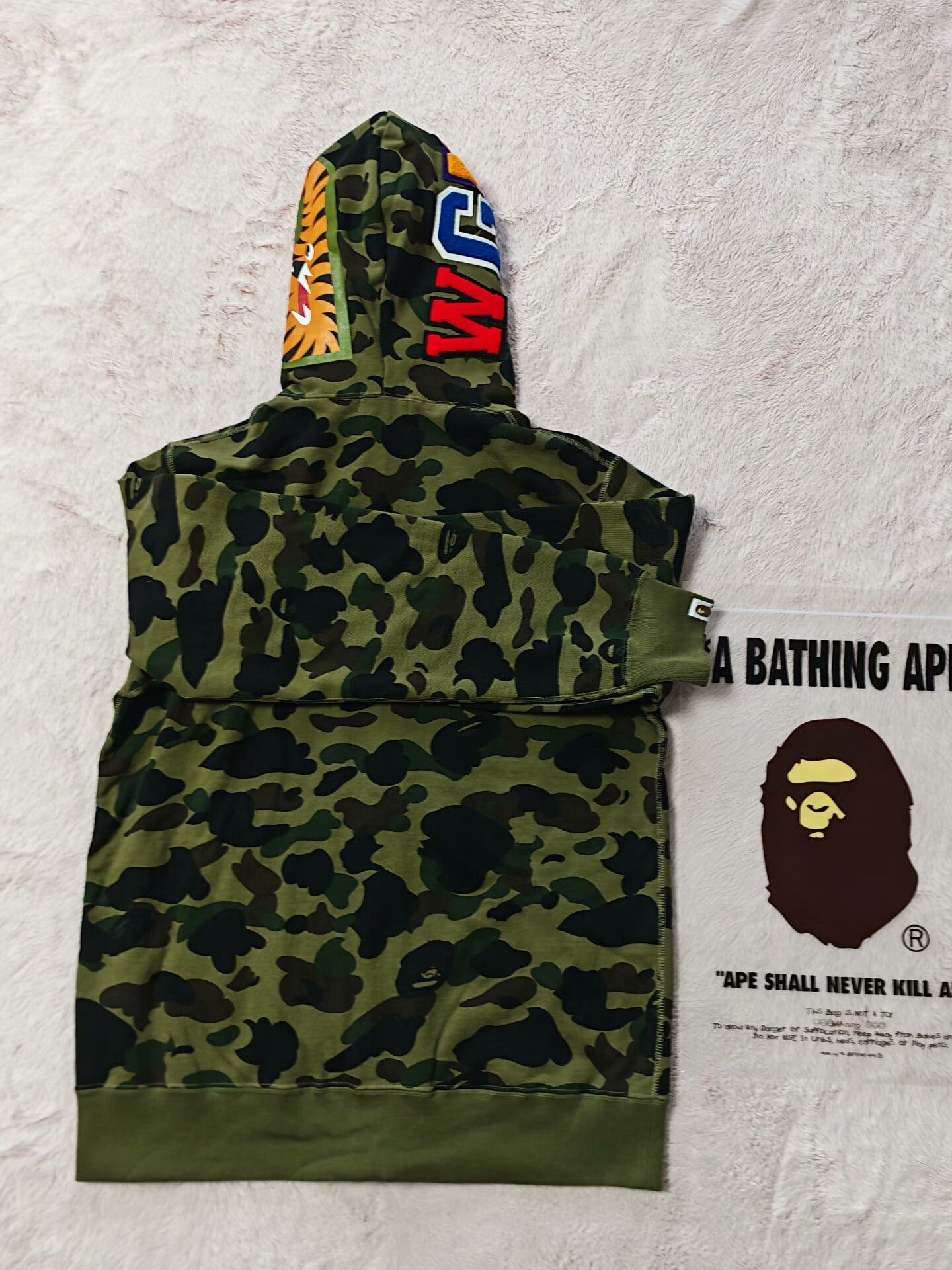 Bape Bape Green Light Jacket XXL Men Size US XXL / EU 58 / 5 - 2 Thumbnail