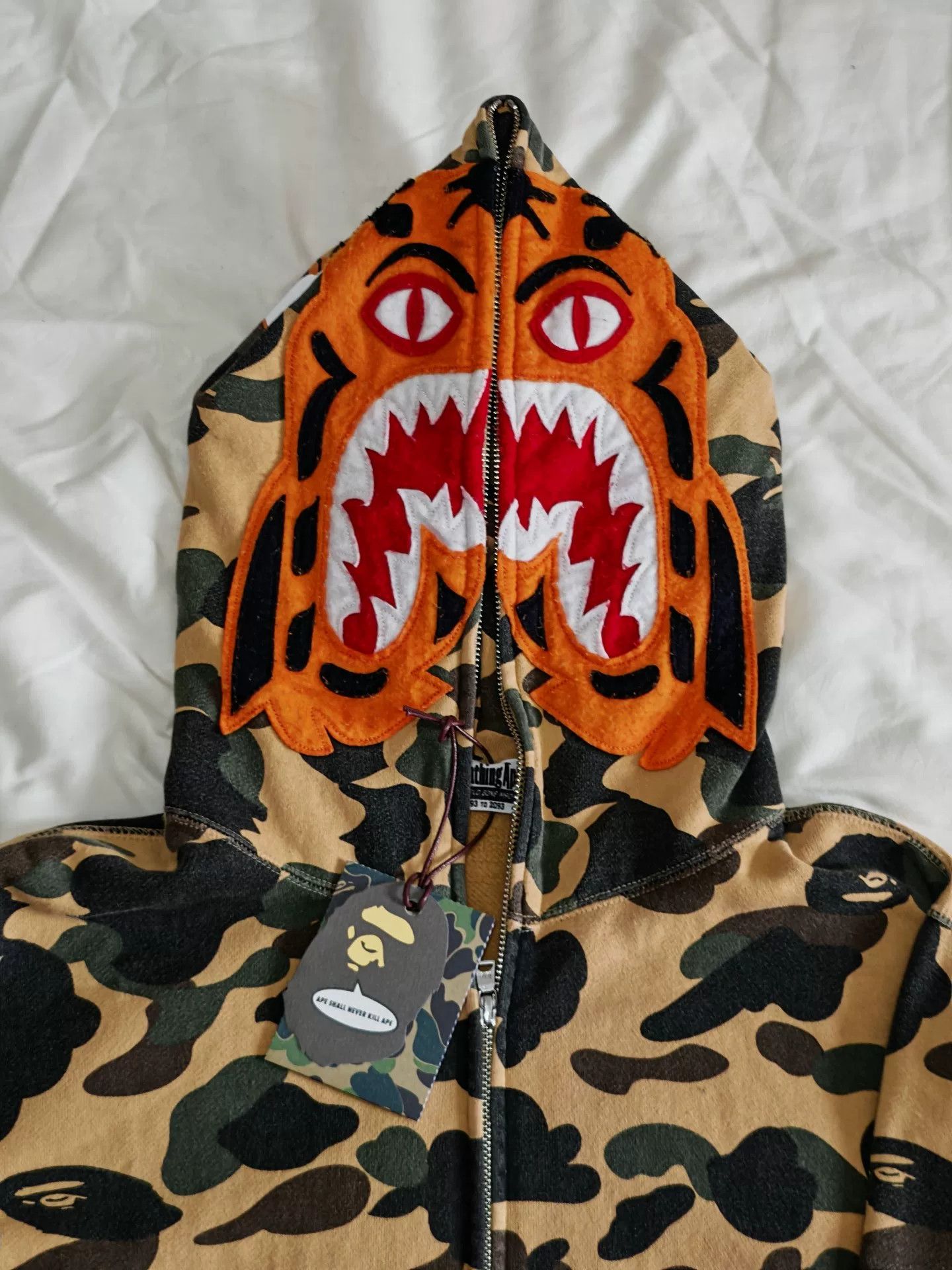 Bape Bape Yellow Light Jacket XL Men Size US XL / EU 56 / 4 - 3 Thumbnail