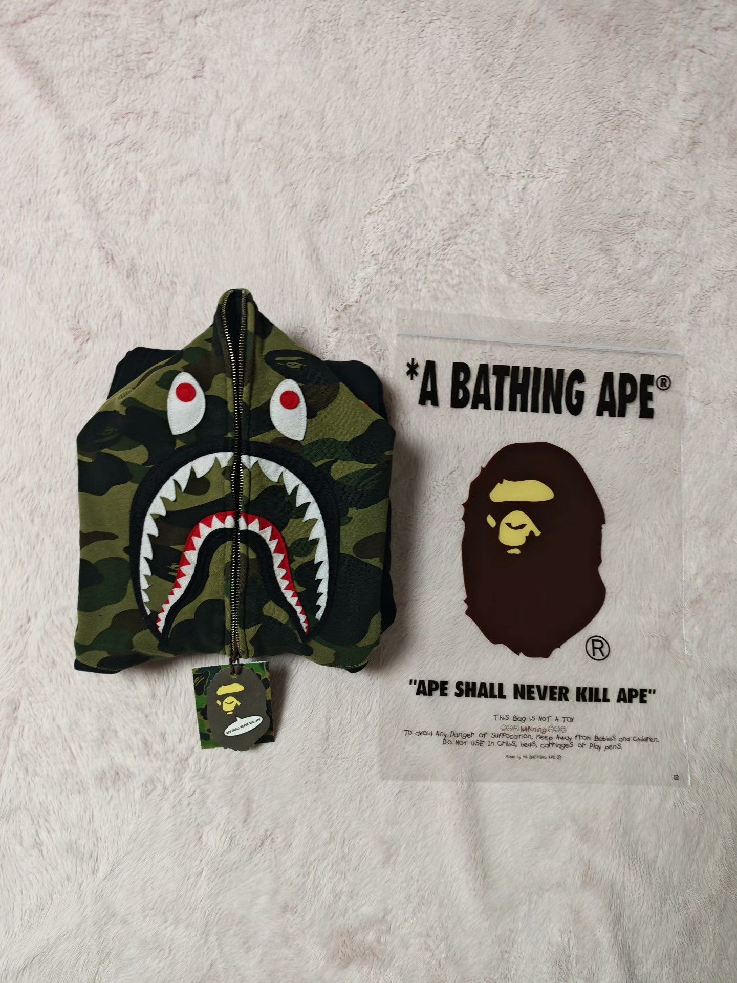 Bape Bape Green Light Jacket L Men Size US L / EU 52-54 / 3 - 3 Thumbnail