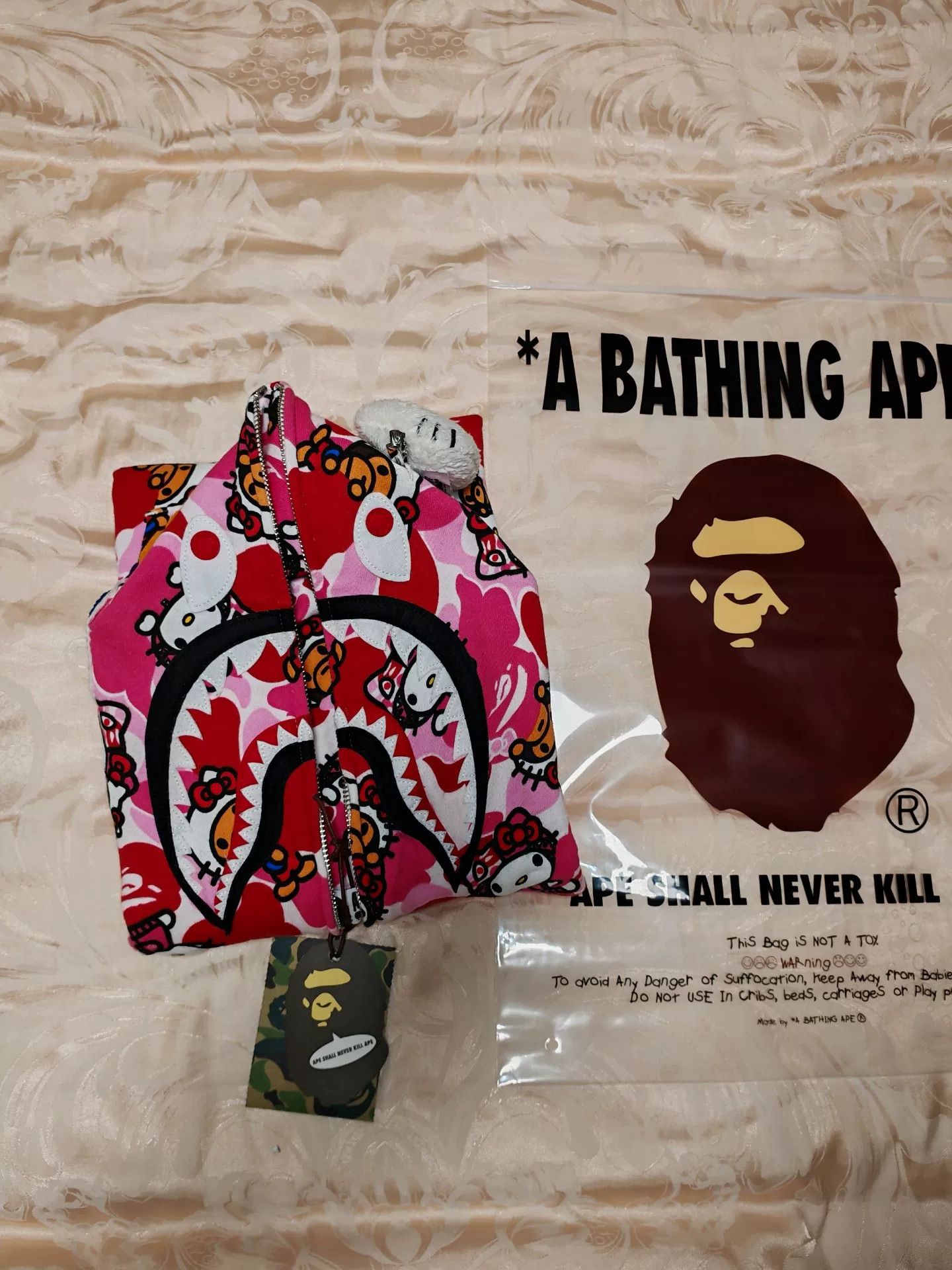 Bape Bape Hoodie S Men Size US S / EU 44-46 / 1 - 7 Thumbnail